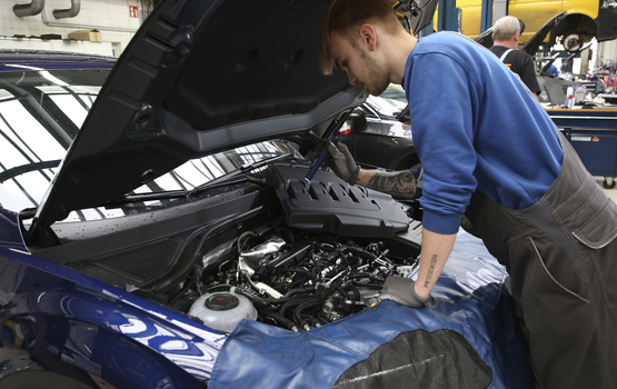 Autoreparaturen - Werkstattkosten steigen weiter