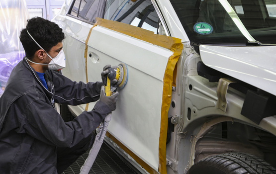 Unfallschäden am Auto  - Jeder Fünfte war 2024 betroffen 