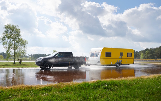 Vergleichstest Anhängerreifen - ADAC betritt Neuland