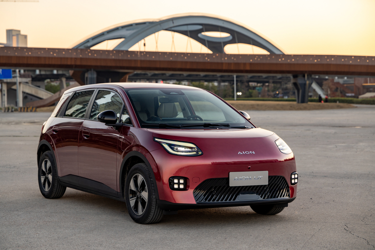 Aion UT  - Kleiner Chinese mit Faible für Italien 