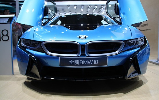 Vom Verbrenner zum Stromer: Wie Hamburg den Umstieg aufs E-Auto erleichtert