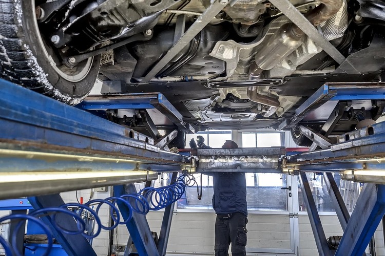 TÜV-Stress ade: So kommt Ihr Auto in Stuttgart sicher durch die Hauptuntersuchung