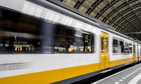 Unterwegs und doch verbunden - die digitale Unterhaltung im Autozeitalter